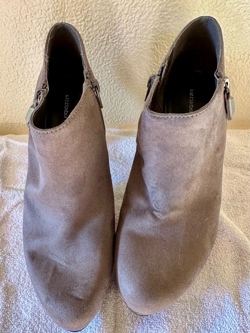 Liz Claiborne Gray Suede Ankle Booties with Side Zipper